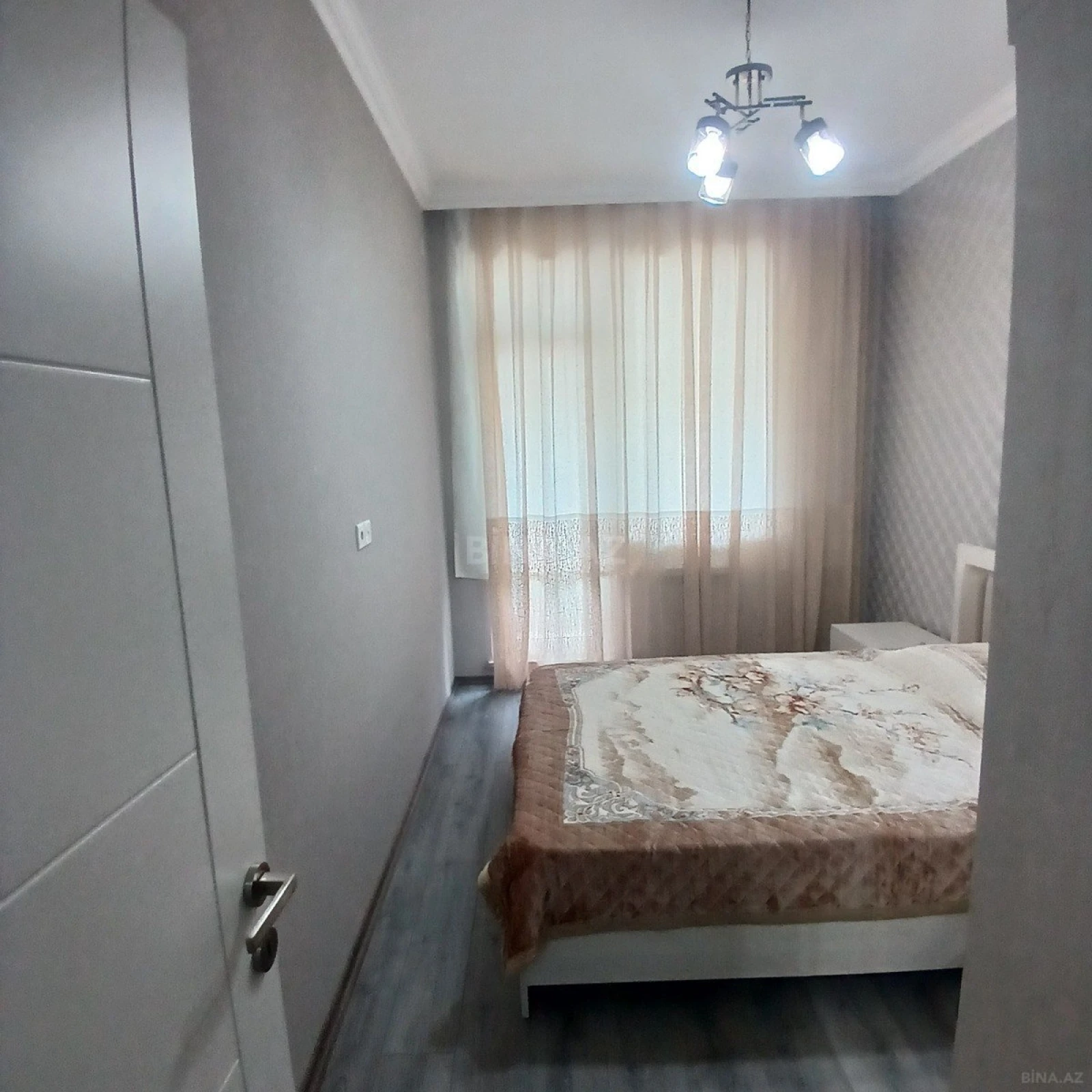 Kirayə verilir 2 otaqlı mənzil 65 m²