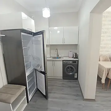 Kirayə verilir 2 otaqlı mənzil 65 m²