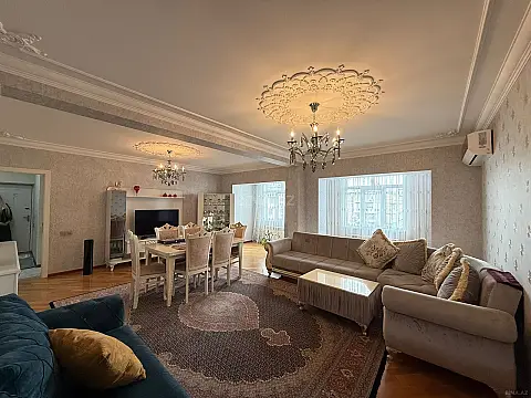 Satılır 5 otaqlı mənzil 120 m²