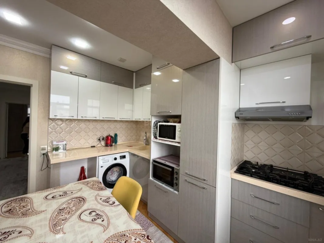 Satılır 5 otaqlı mənzil 120 m²