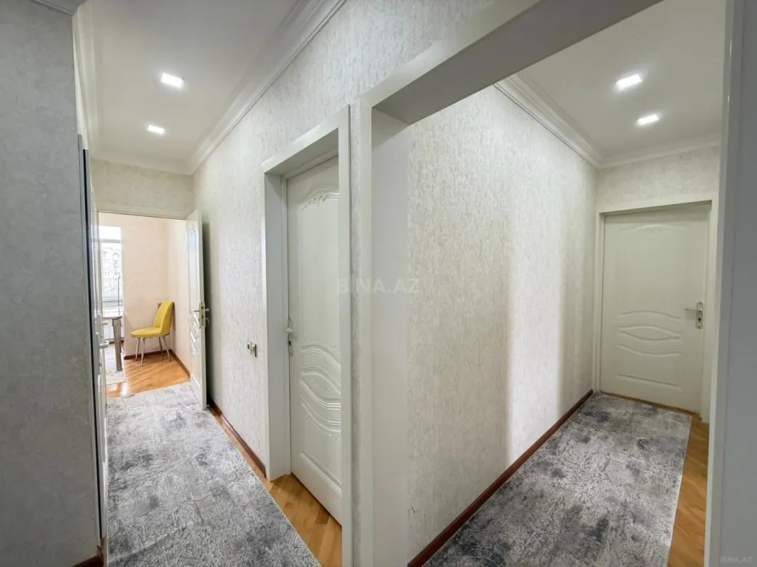 Satılır 5 otaqlı mənzil 120 m²