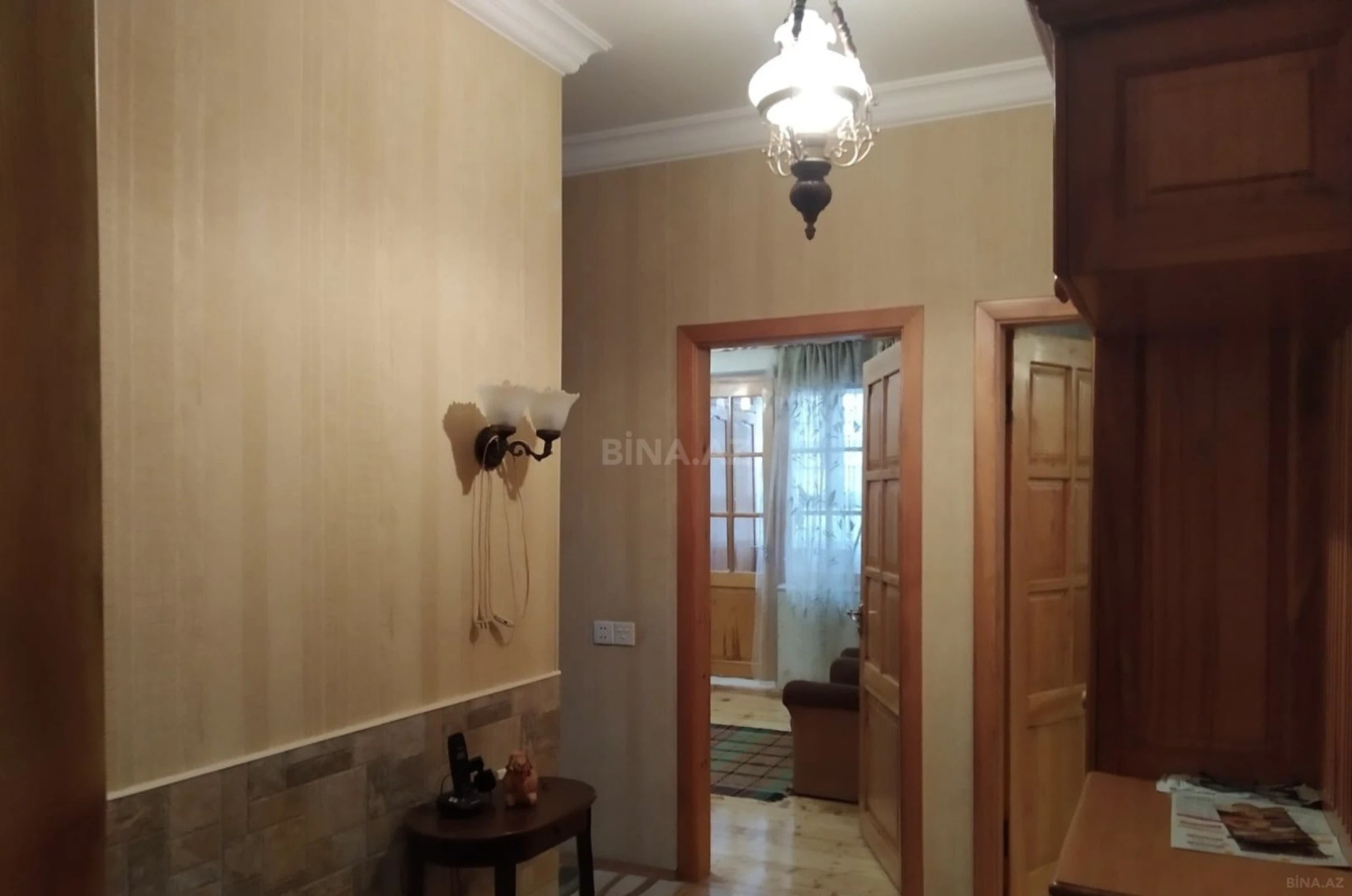 Satılır 4 otaqlı mənzil 123 m²