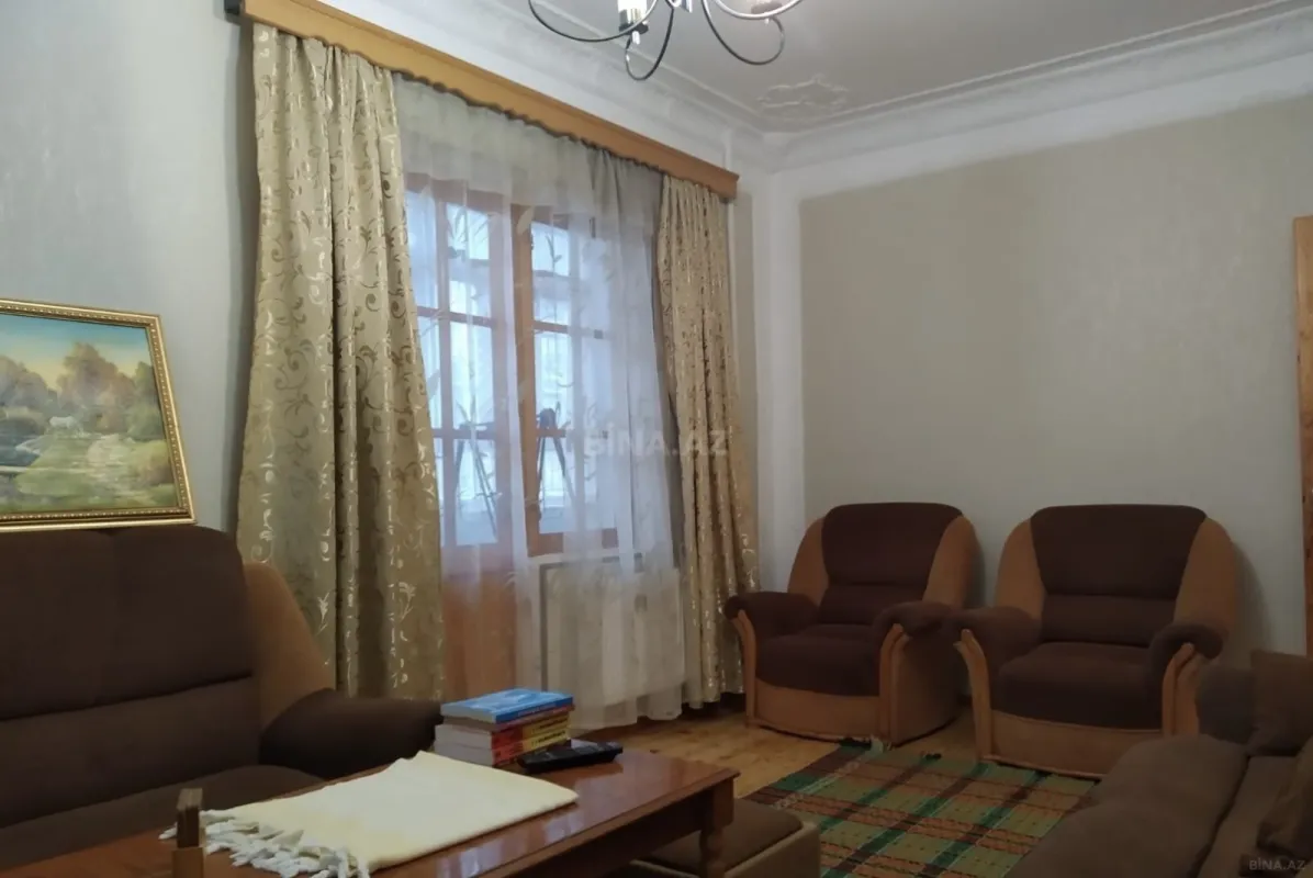 Satılır 4 otaqlı mənzil 123 m²