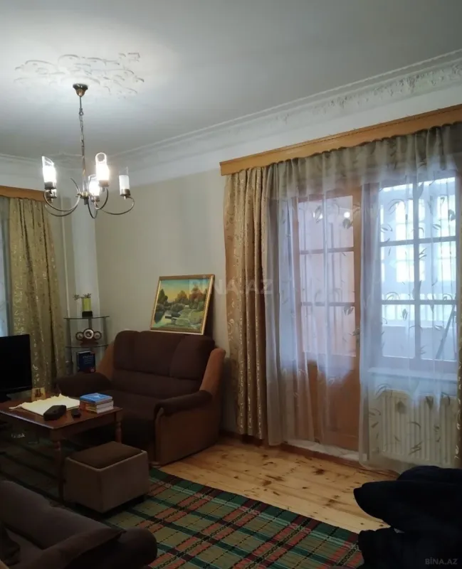 Satılır 4 otaqlı mənzil 123 m²