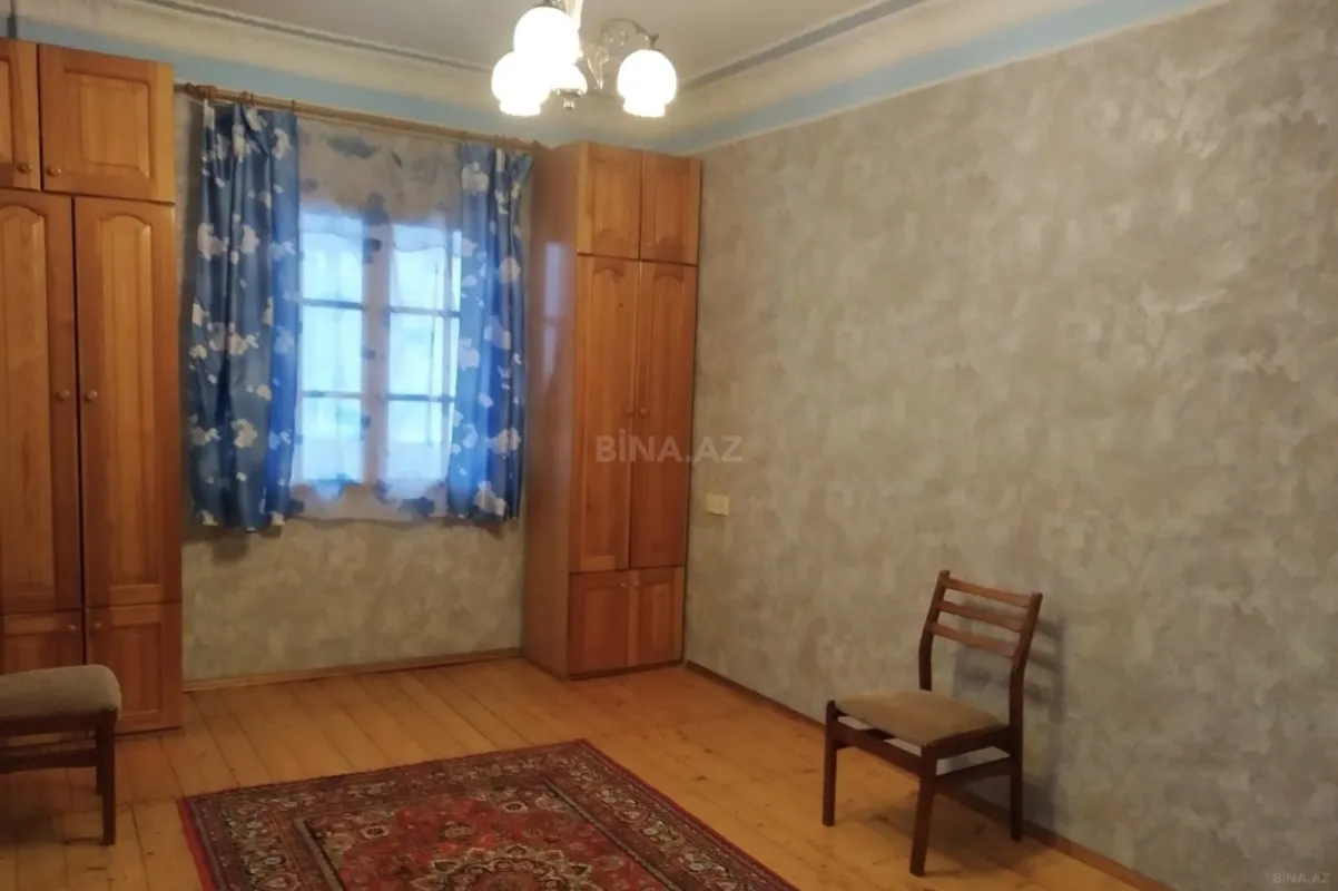 Satılır 4 otaqlı mənzil 123 m²