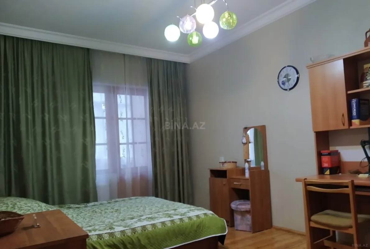 Satılır 4 otaqlı mənzil 123 m²