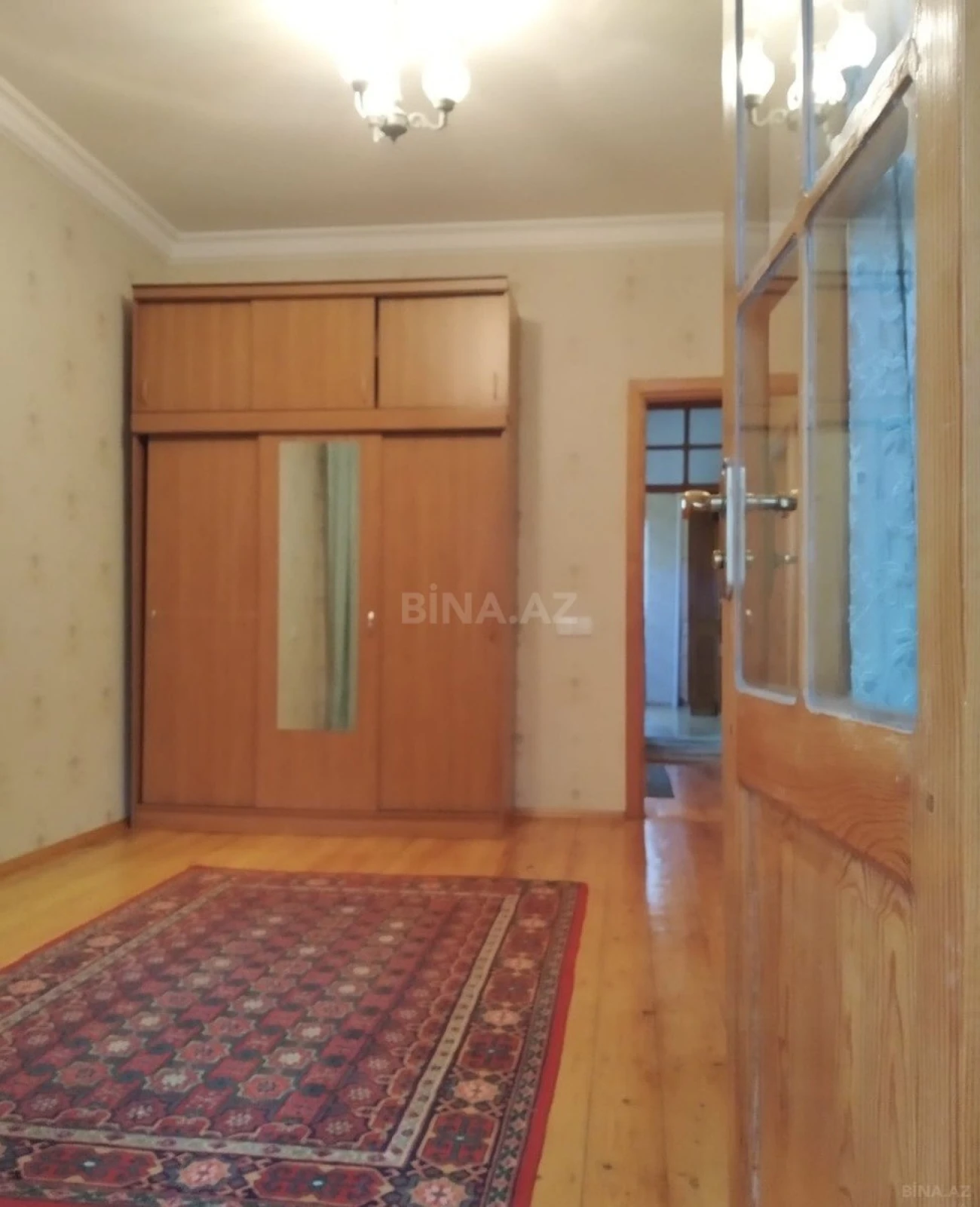 Satılır 4 otaqlı mənzil 123 m²