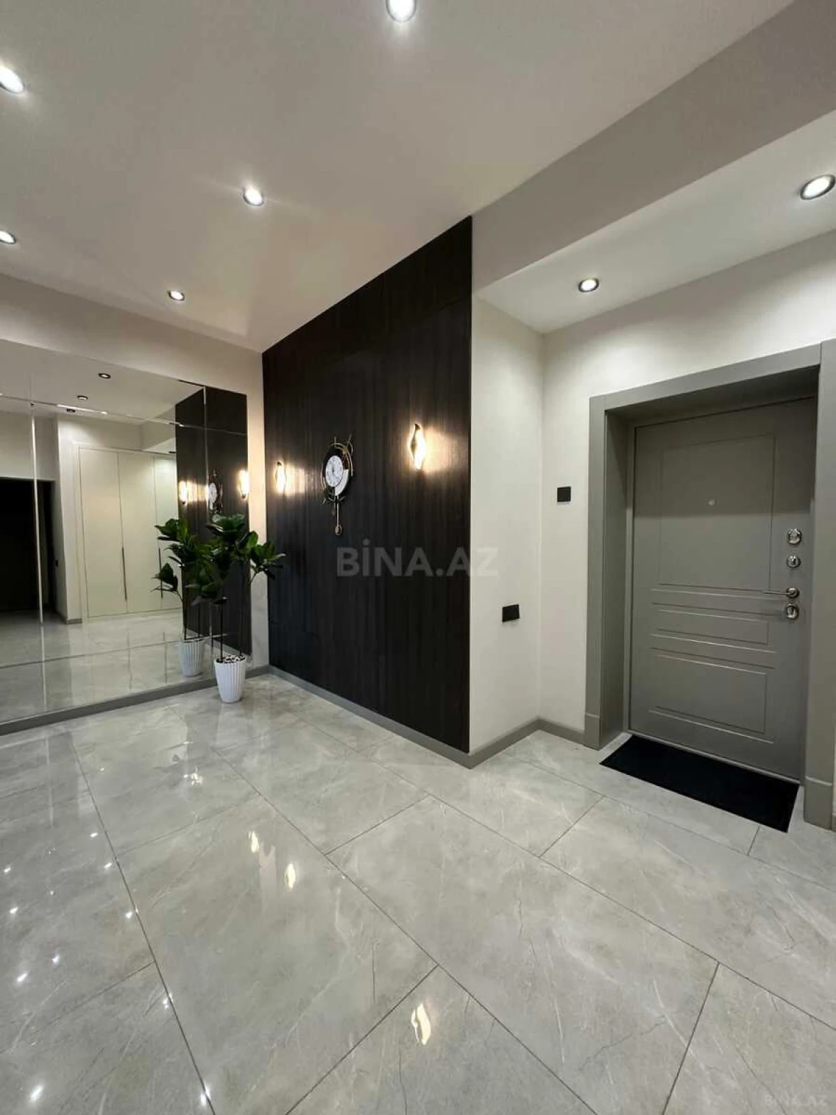 Kirayə verilir 3 otaqlı mənzil 100 m²