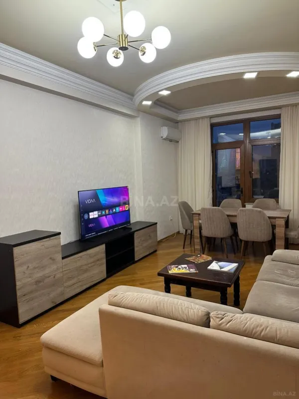 Kirayə verilir 3 otaqlı mənzil 110 m²
