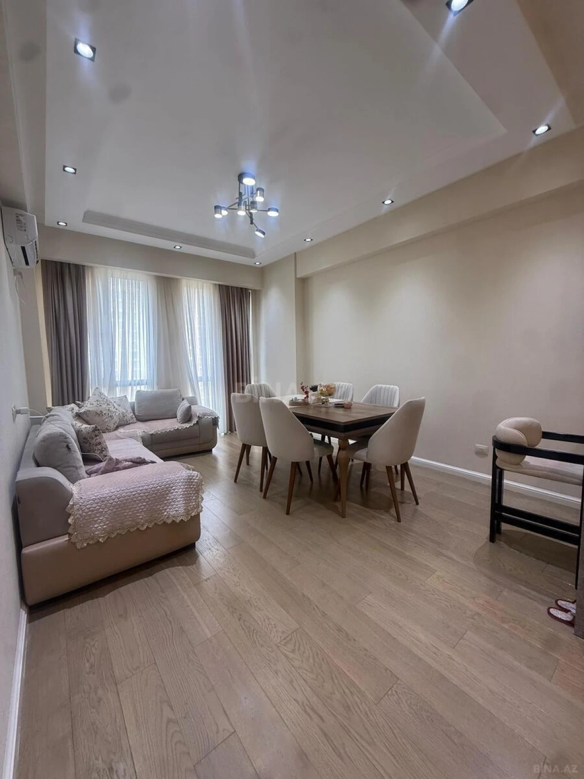 Satılır 2 otaqlı mənzil 48.4 m²