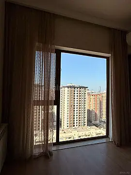 Kirayə verilir 3 otaqlı mənzil 147 m²