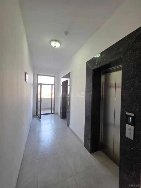 Satılır 3 otaqlı mənzil 135 m²
