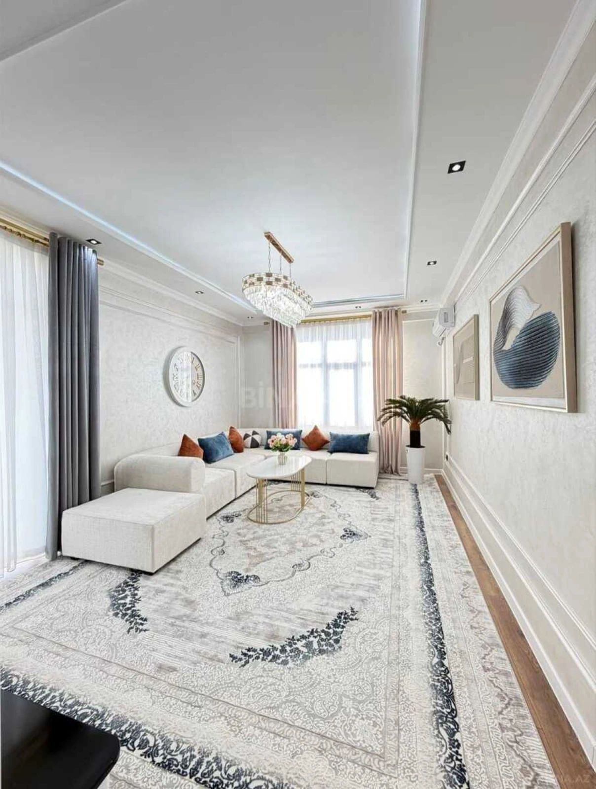 Kirayə verilir 3 otaqlı mənzil 140 m²