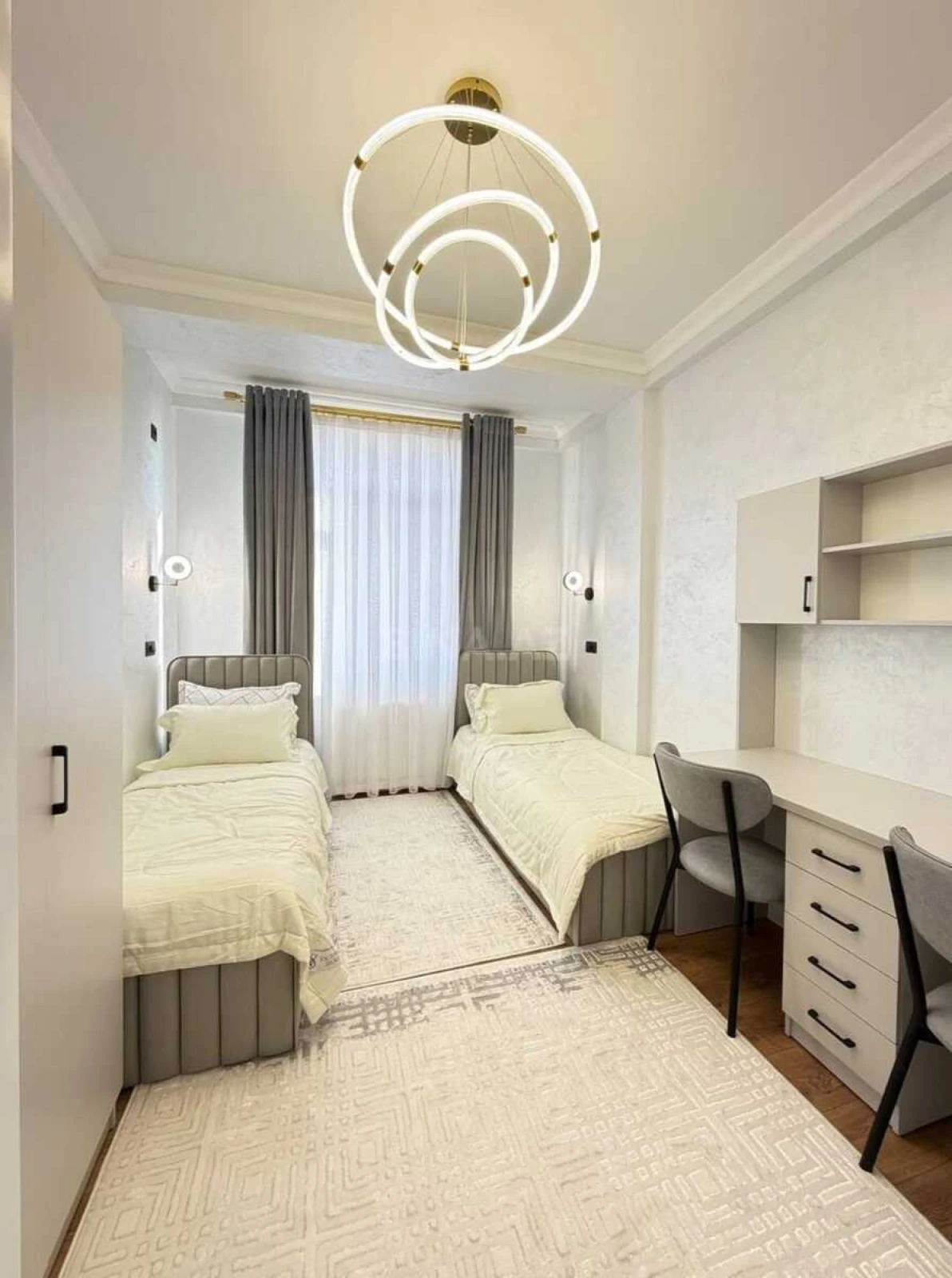 Kirayə verilir 3 otaqlı mənzil 140 m²