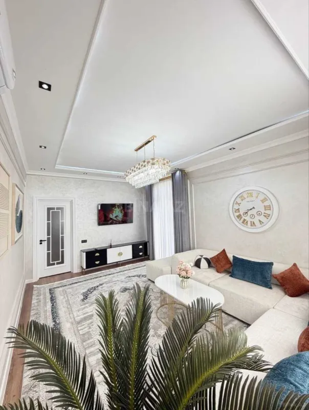 Kirayə verilir 3 otaqlı mənzil 140 m²