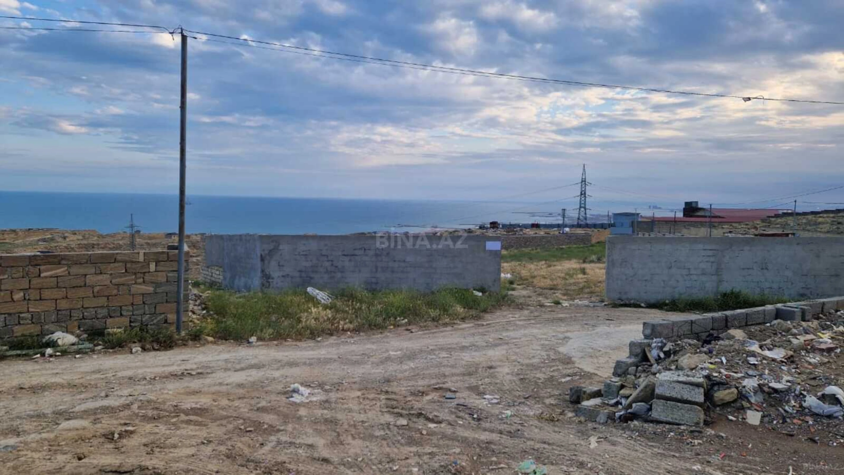 Satılır torpaq sahəsi 12 m²