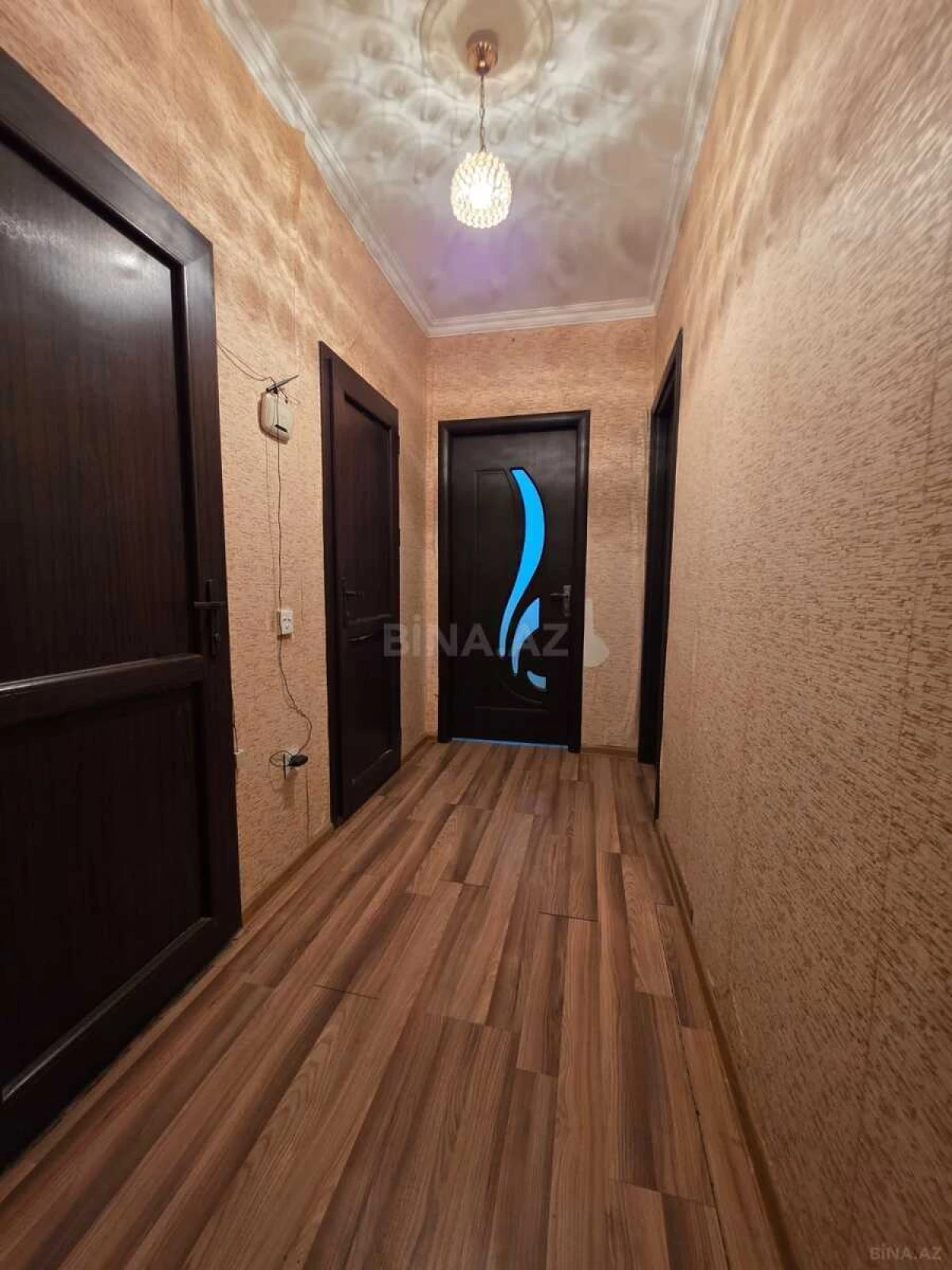 Kirayə verilir 2 otaqlı mənzil 80 m²