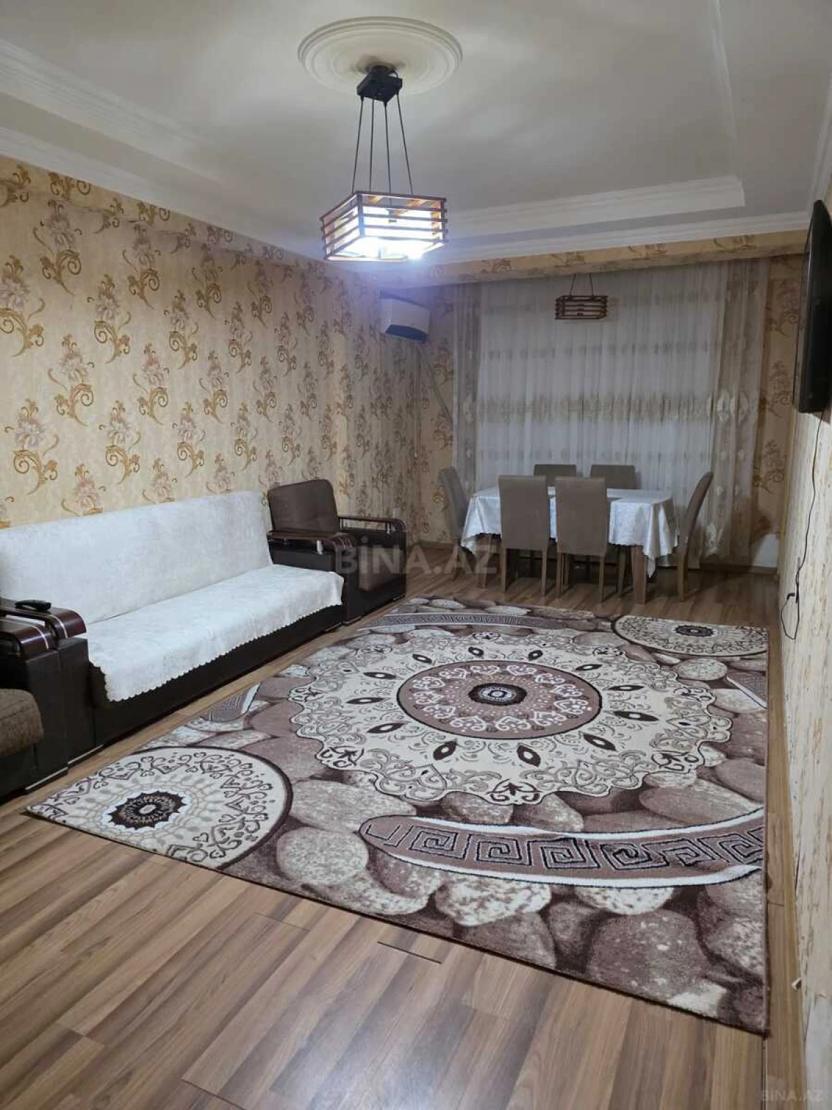 Kirayə verilir 2 otaqlı mənzil 80 m²