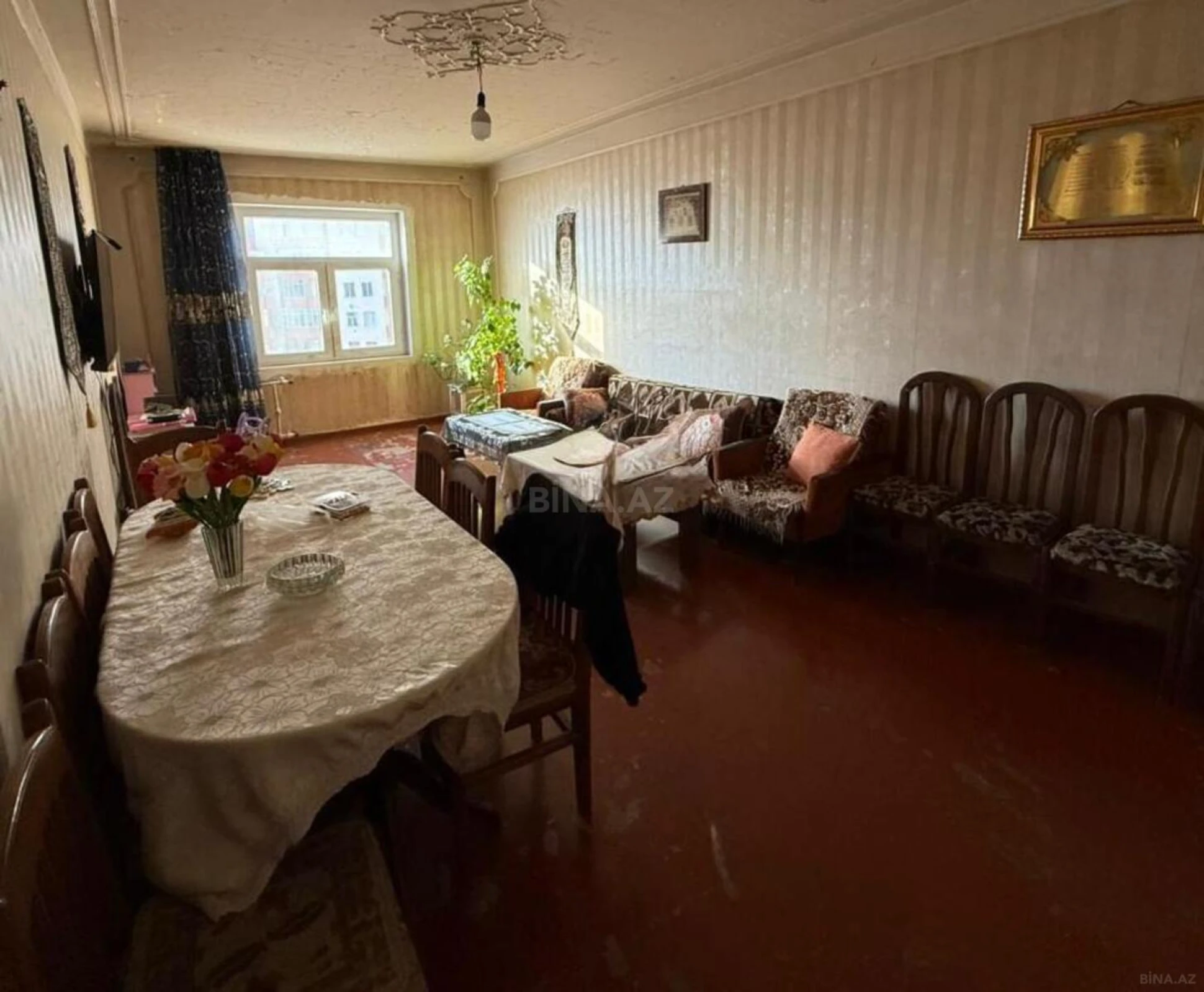 Satılır 4 otaqlı mənzil 115 m²