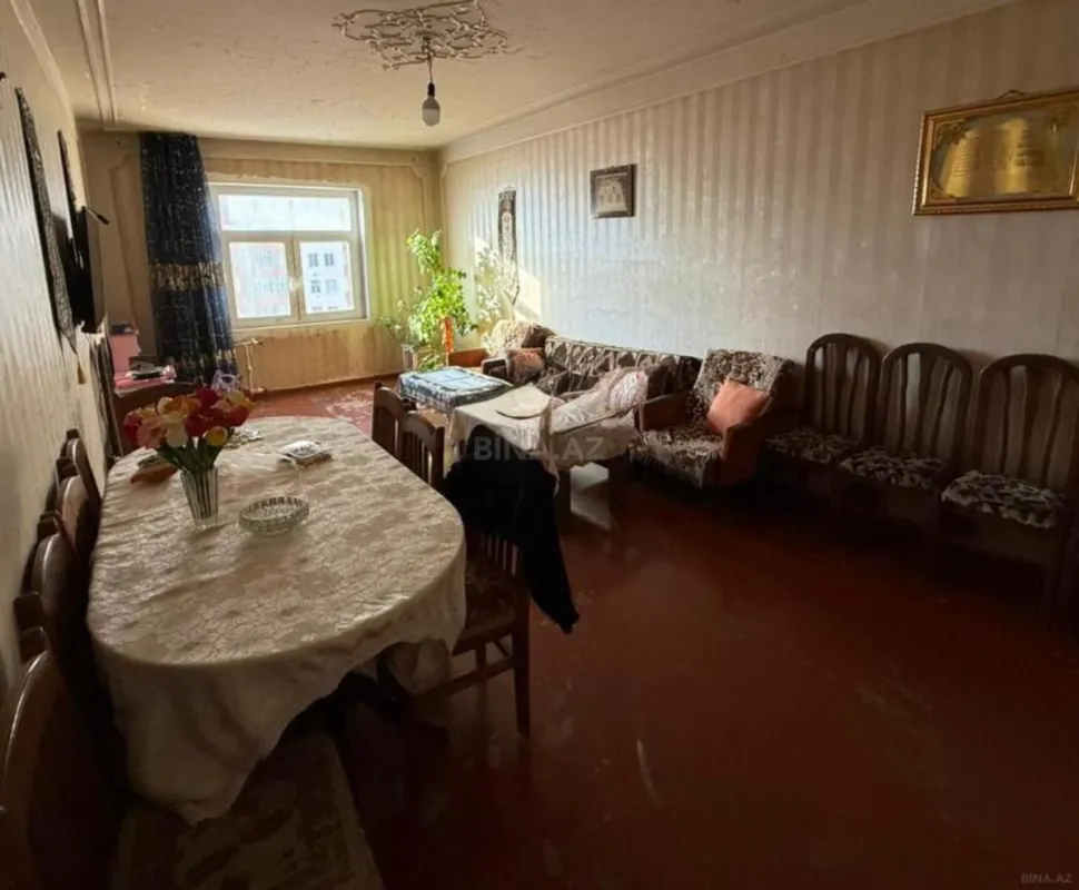 Satılır 4 otaqlı mənzil 115 m²