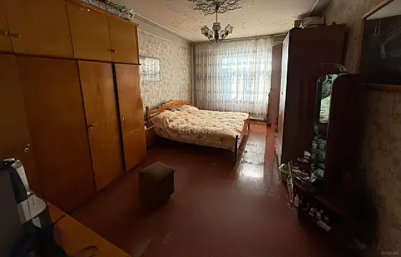 Satılır 4 otaqlı mənzil 115 m²