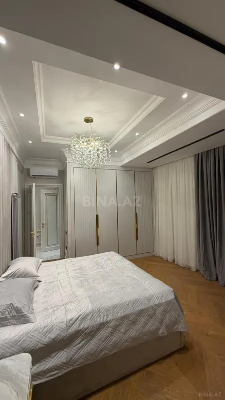 Kirayə verilir 3 otaqlı mənzil 118 m²