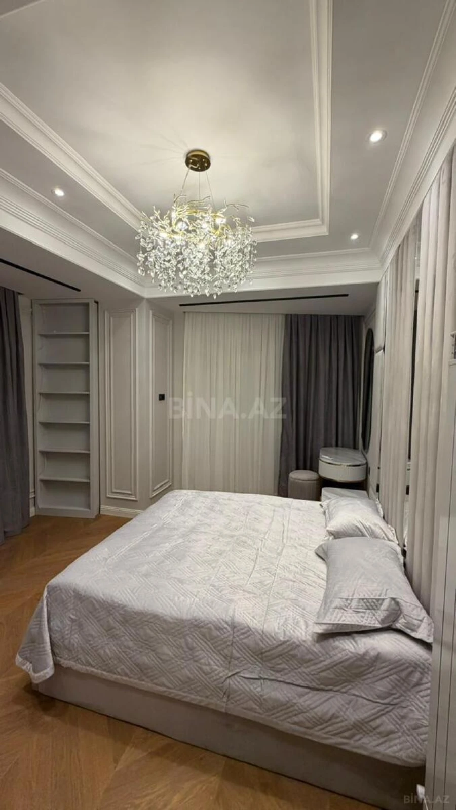 Kirayə verilir 3 otaqlı mənzil 118 m²
