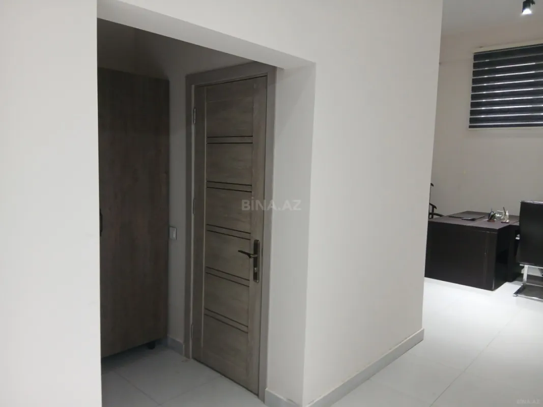 Satılır obyekt 103 m²