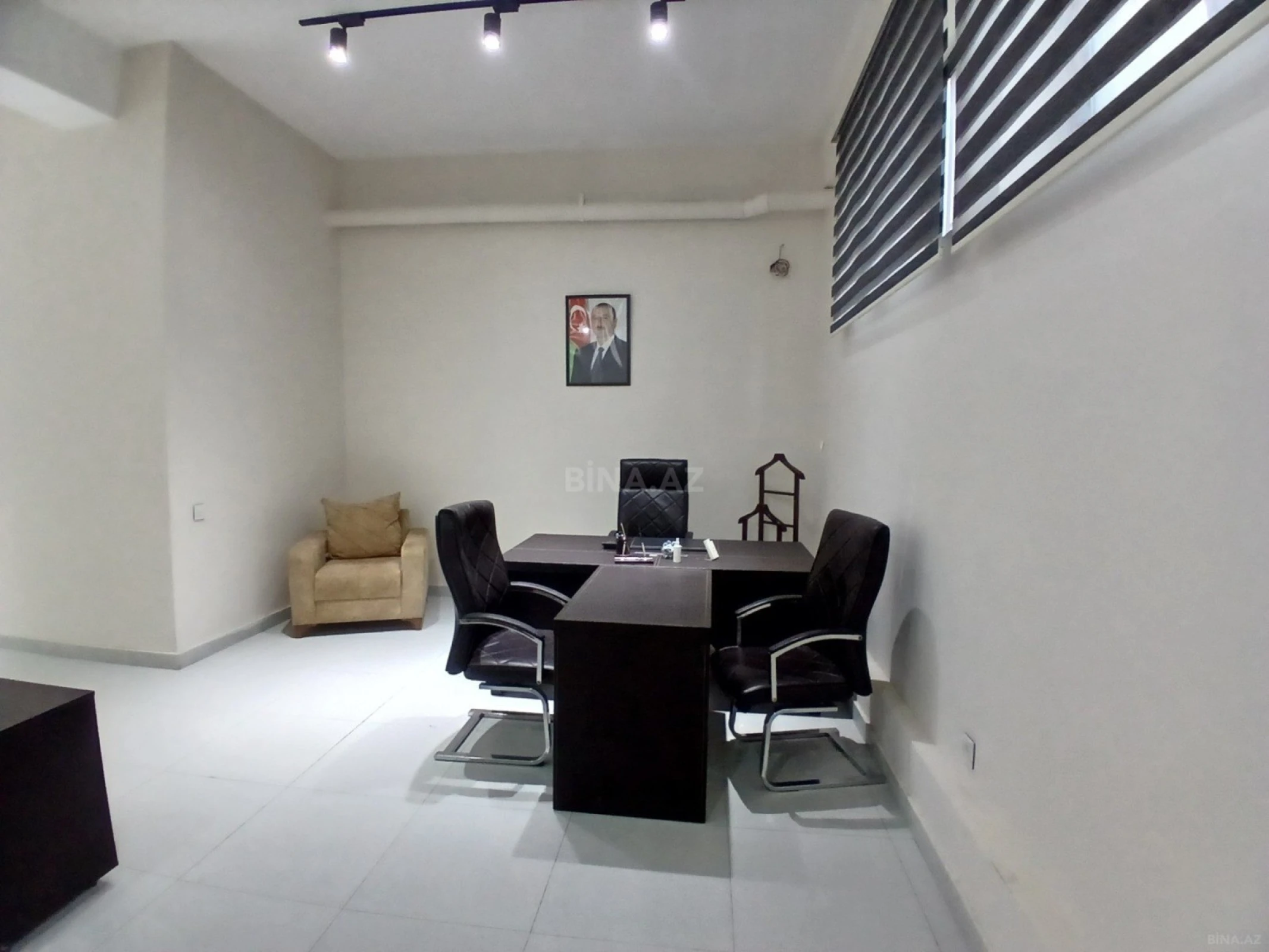 Satılır obyekt 103 m²