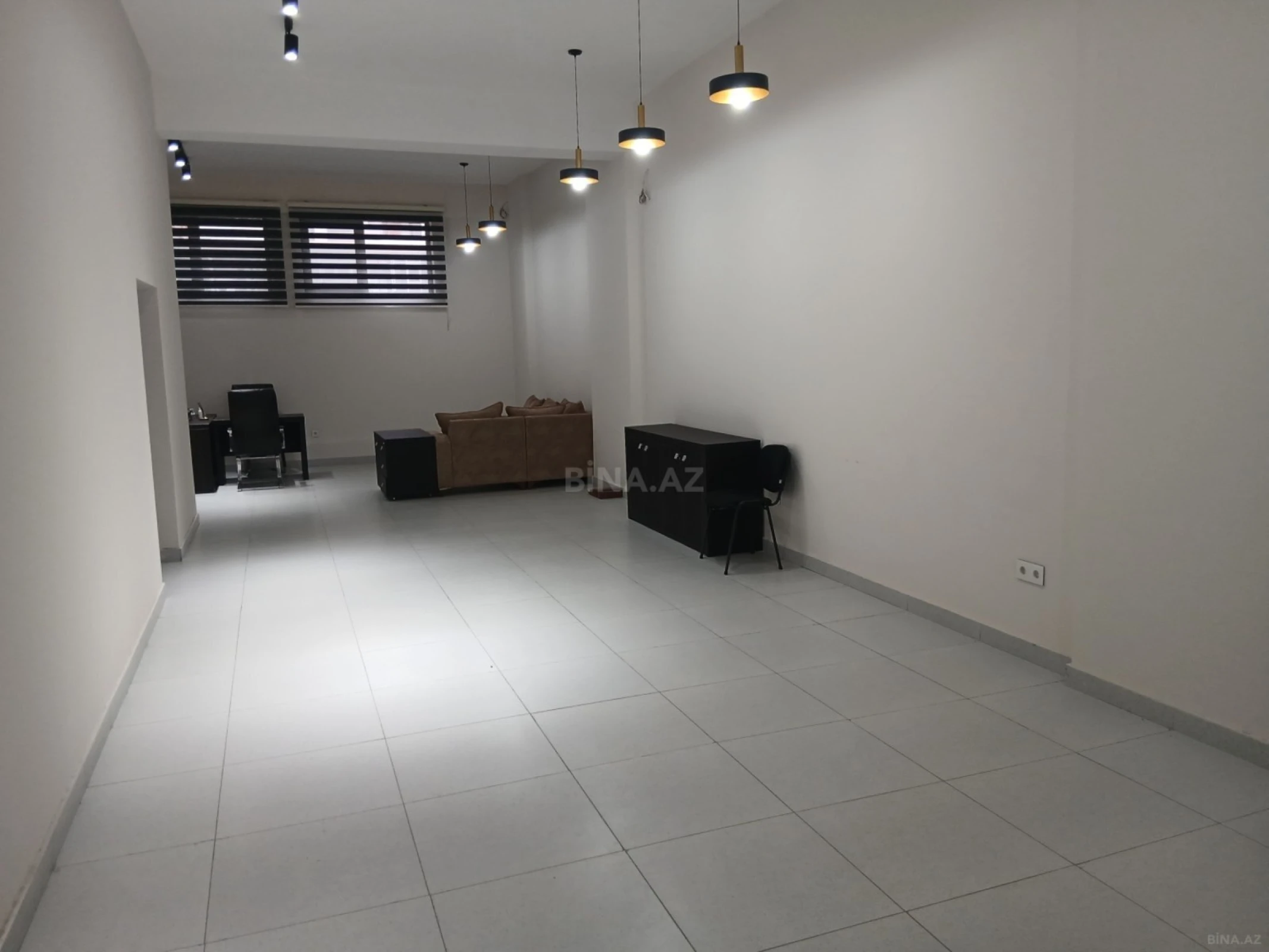 Satılır obyekt 103 m²