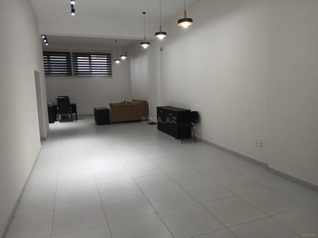 Satılır obyekt 103 m²