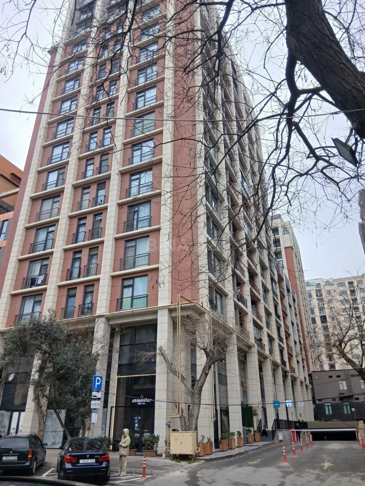 Satılır obyekt 103 m²