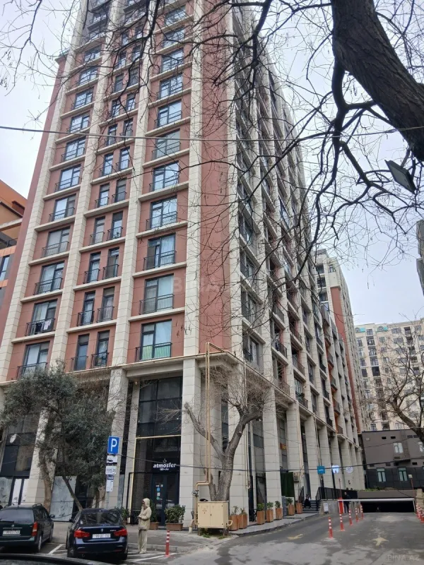 Satılır obyekt 103 m²