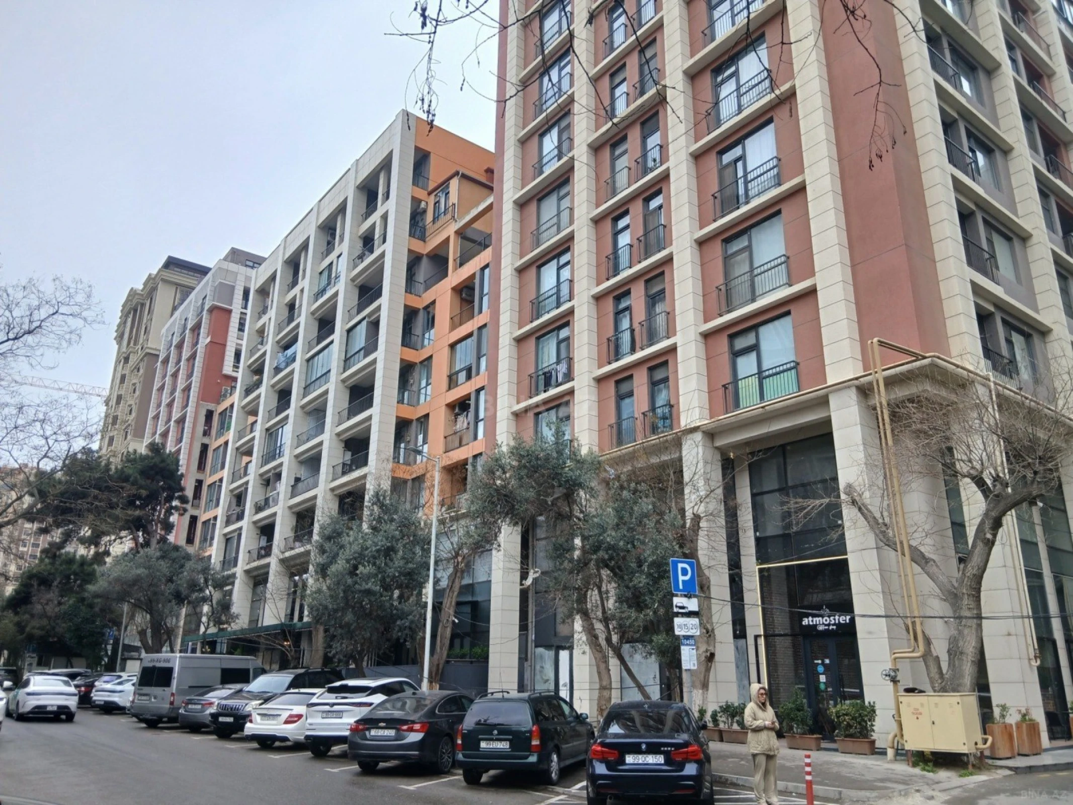 Satılır obyekt 103 m²