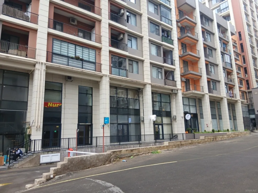 Satılır obyekt 103 m²