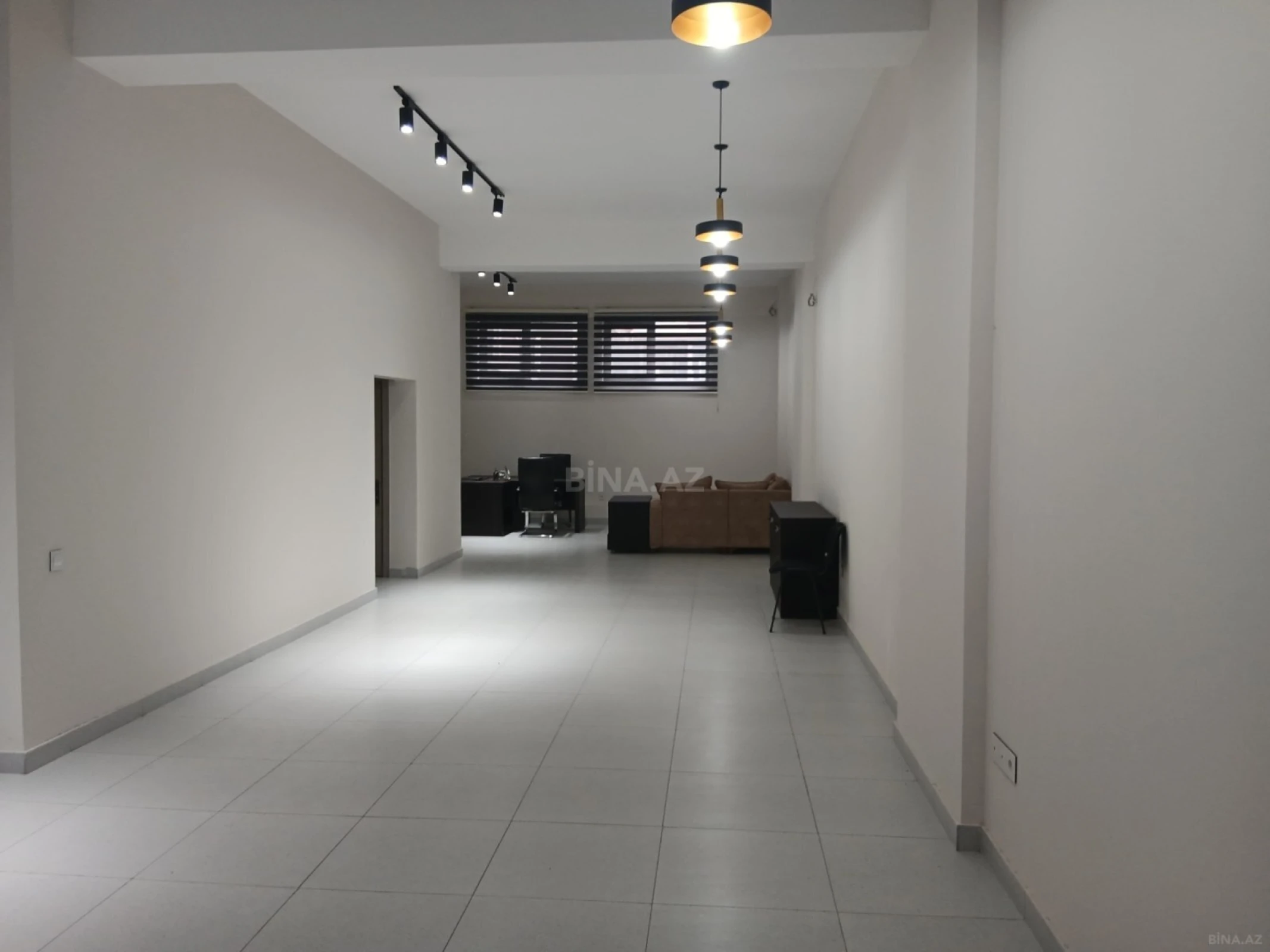 Satılır obyekt 103 m²