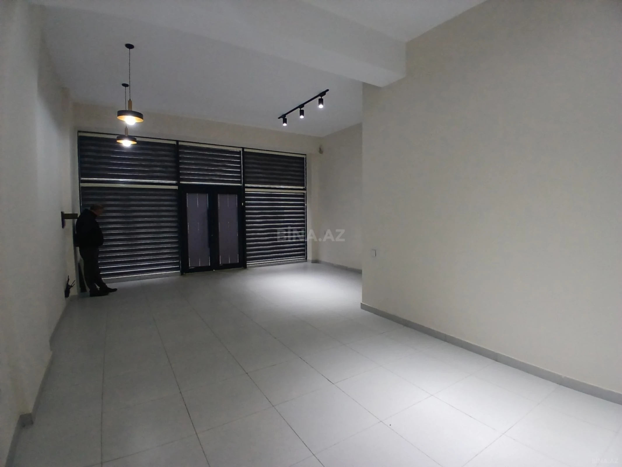 Satılır obyekt 103 m²
