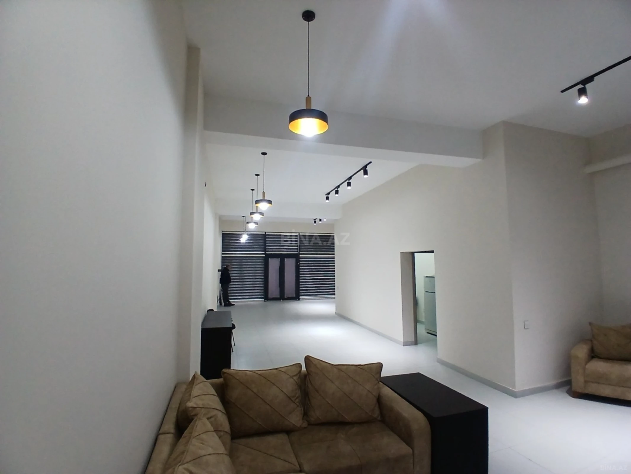 Satılır obyekt 103 m²