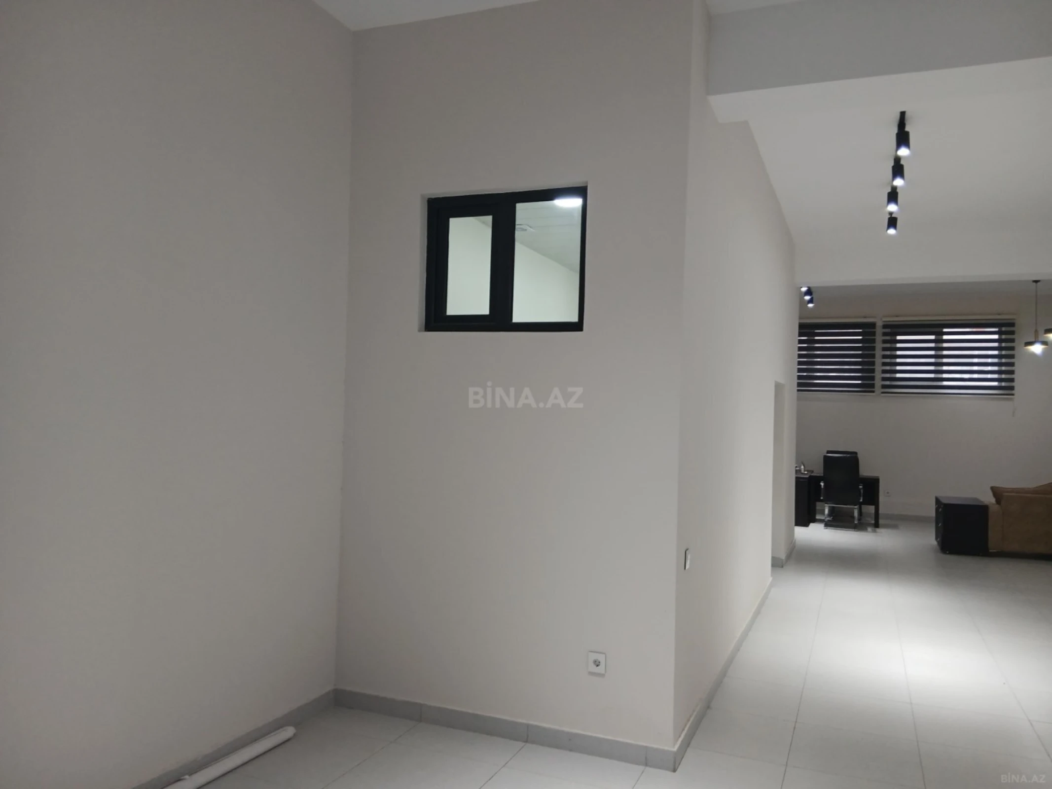 Satılır obyekt 103 m²