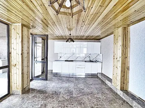 Kirayə verilir 5 otaqlı həyət evi 300 m²