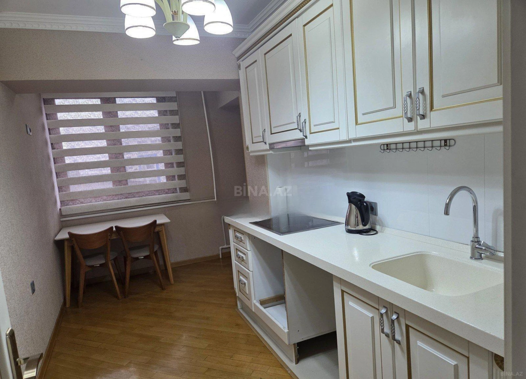 Kirayə verilir 3 otaqlı mənzil 100 m²