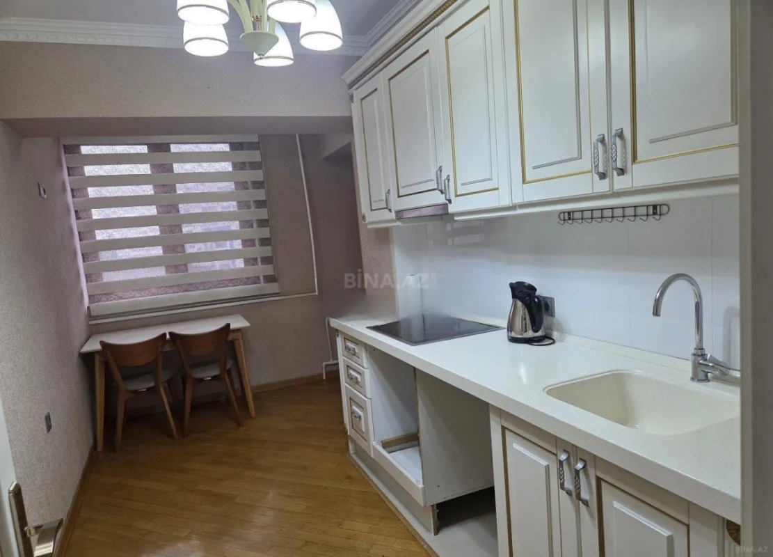 Kirayə verilir 3 otaqlı mənzil 100 m²