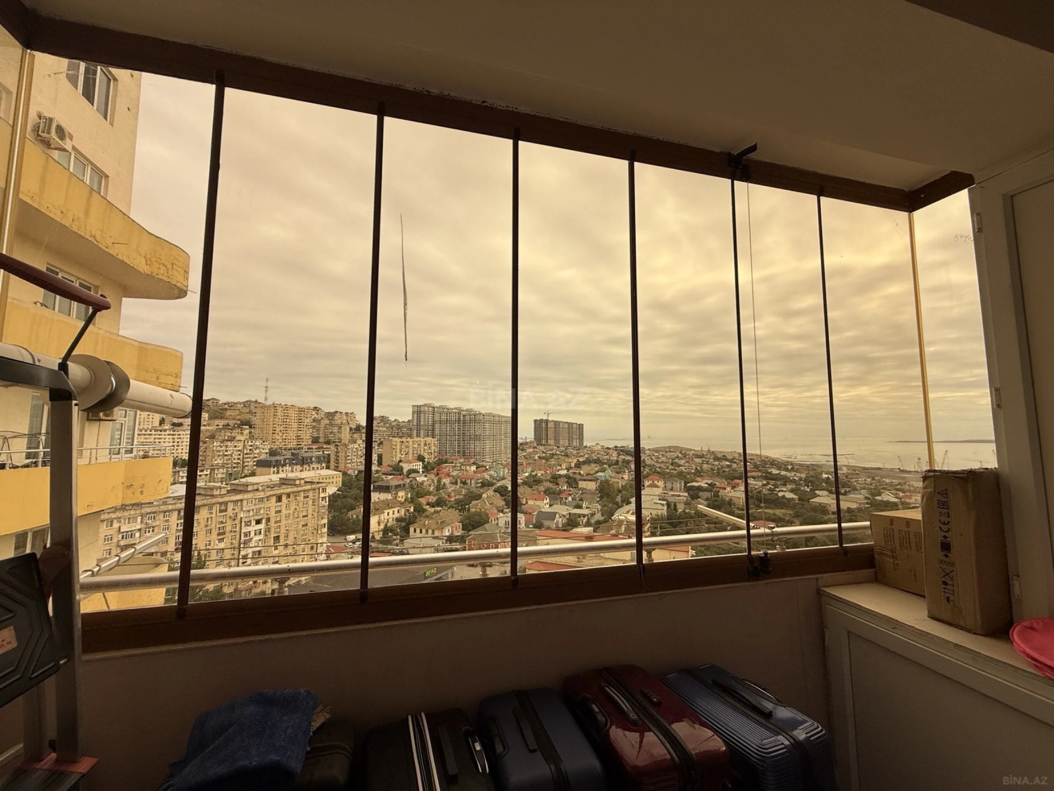Satılır 3 otaqlı mənzil 116 m²