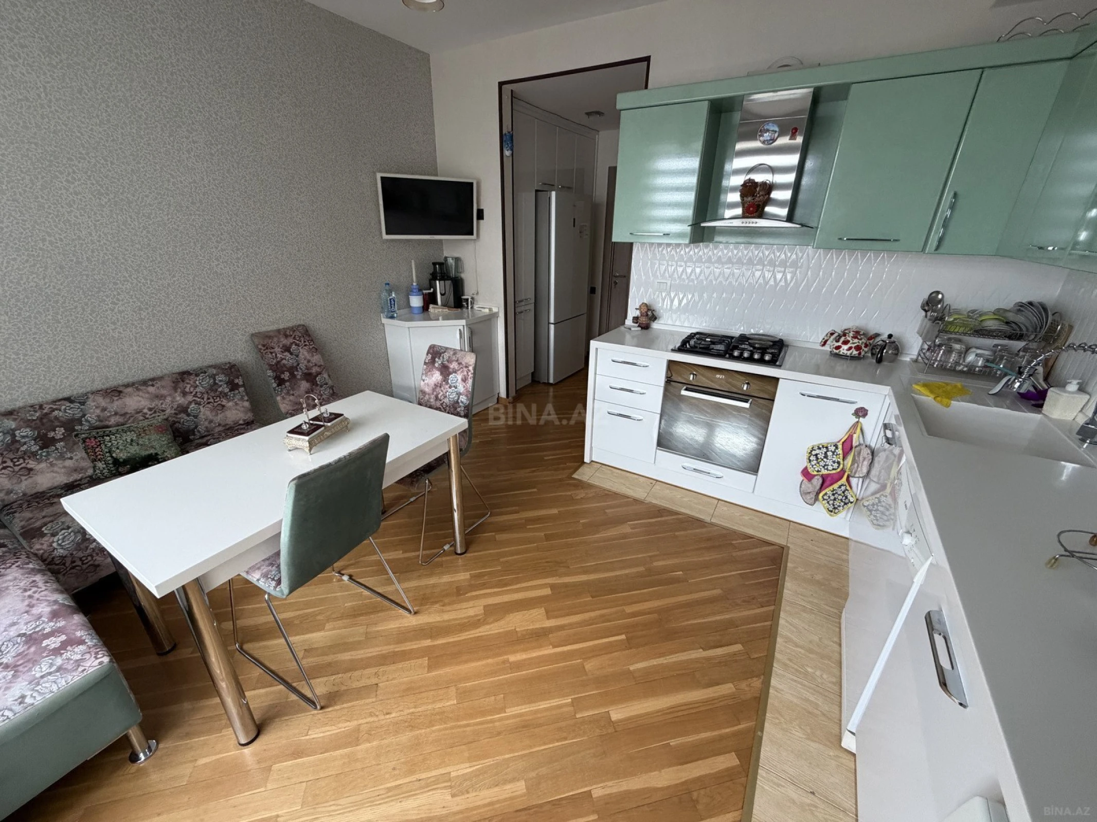 Satılır 3 otaqlı mənzil 116 m²