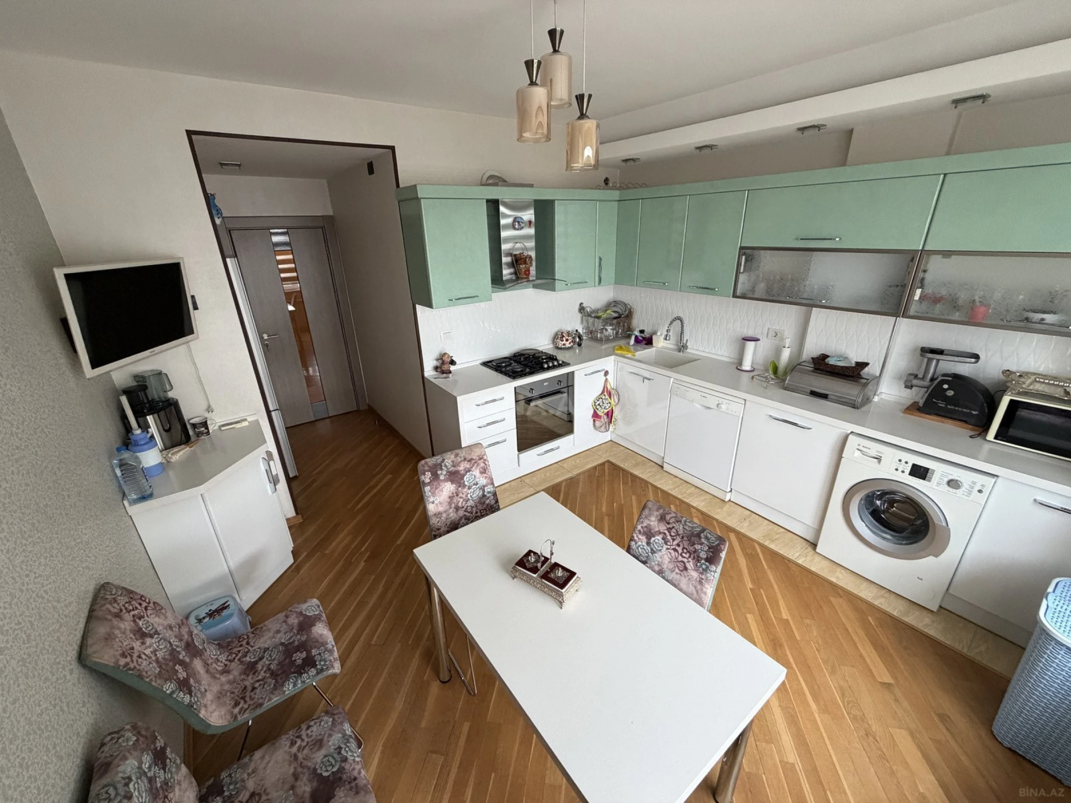 Satılır 3 otaqlı mənzil 116 m²