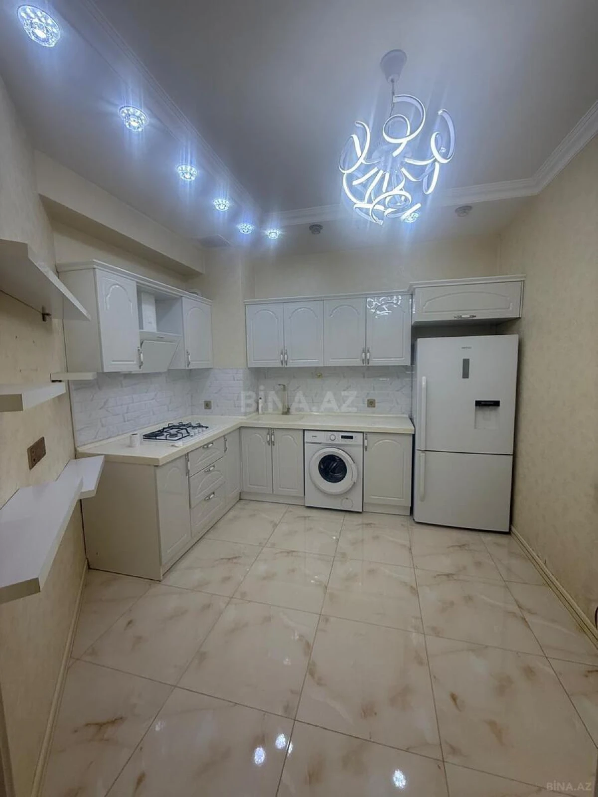 Satılır 2 otaqlı mənzil 73 m²