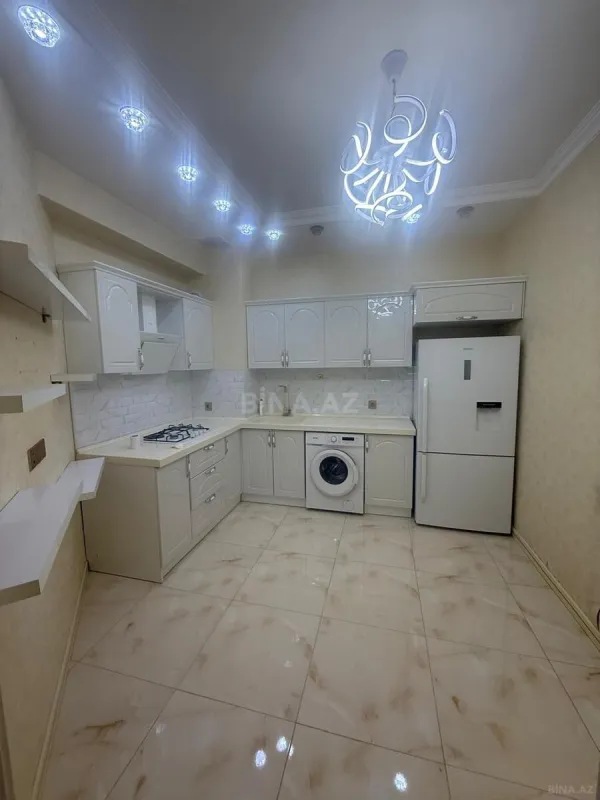 Satılır 2 otaqlı mənzil 73 m²