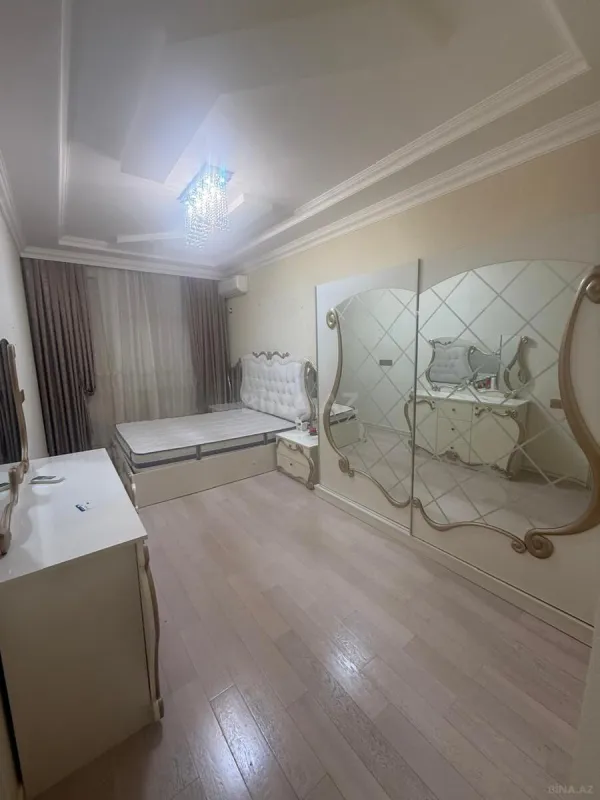 Satılır 2 otaqlı mənzil 73 m²