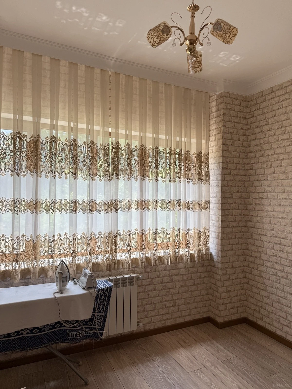 Satılır 8 otaqlı həyət evi 189 m²