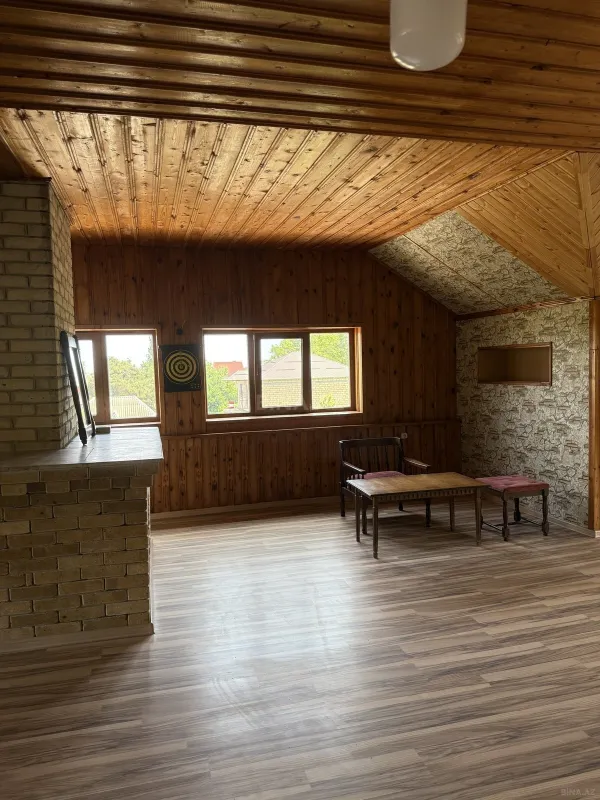 Satılır 8 otaqlı həyət evi 189 m²